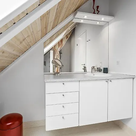 Lovely In With Sauna