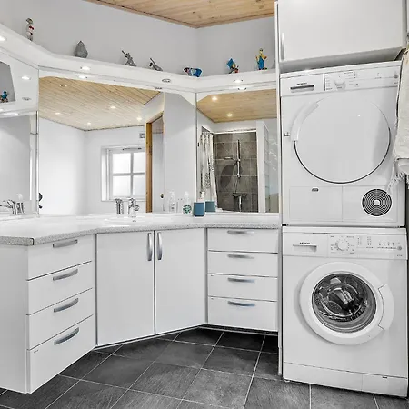 Lovely In With Sauna Дом отдыха Фюр