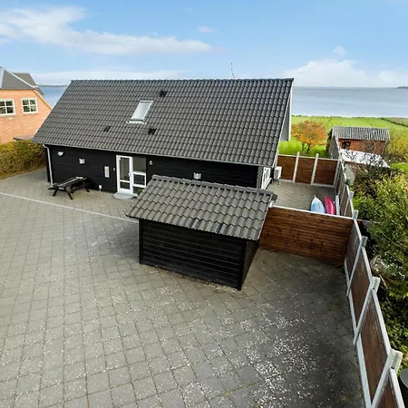 Lovely In With Sauna Ferienhaus *