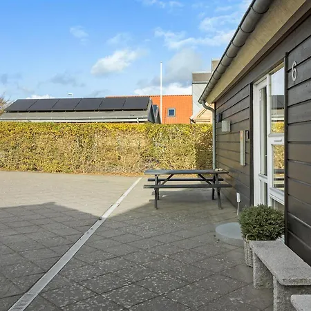 Holiday home Front In With House Sea View *